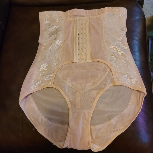Ablesa butt lifter and tummy control panties - Picture 2 of 6